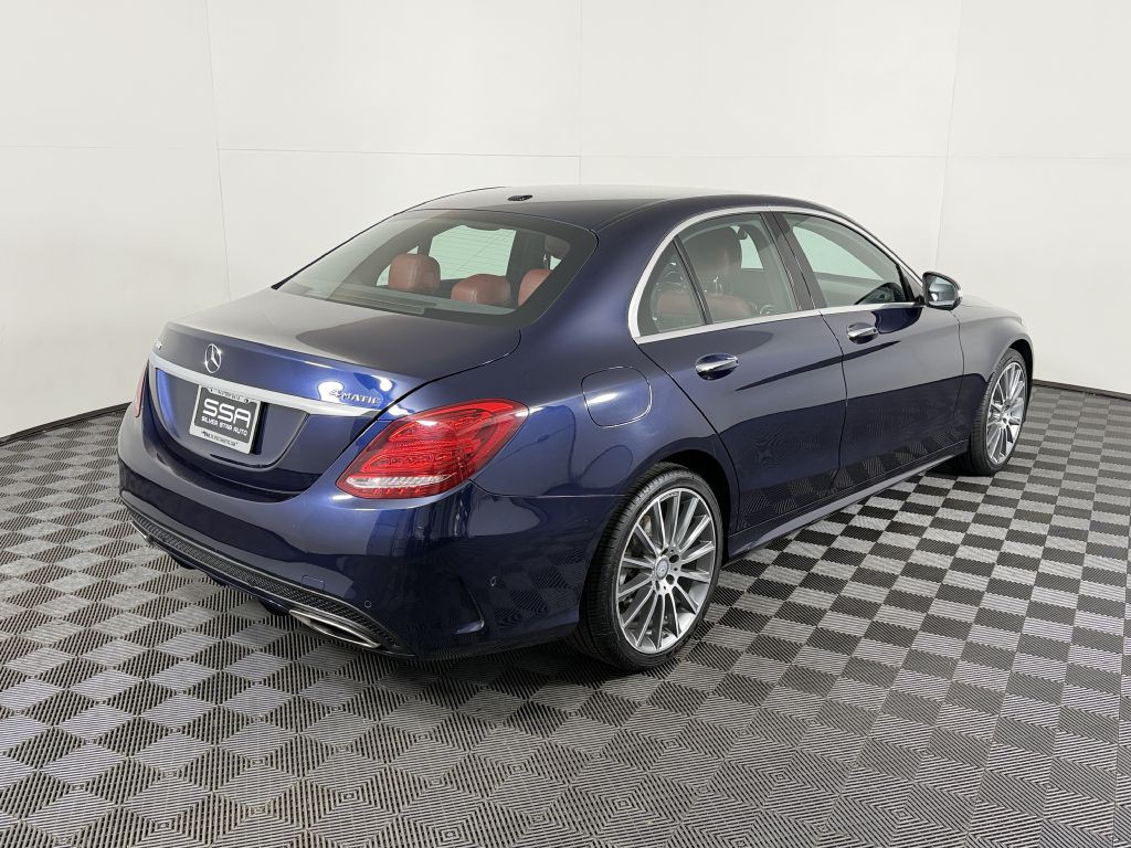 2015 Mercedes-Benz C-Class Image 9