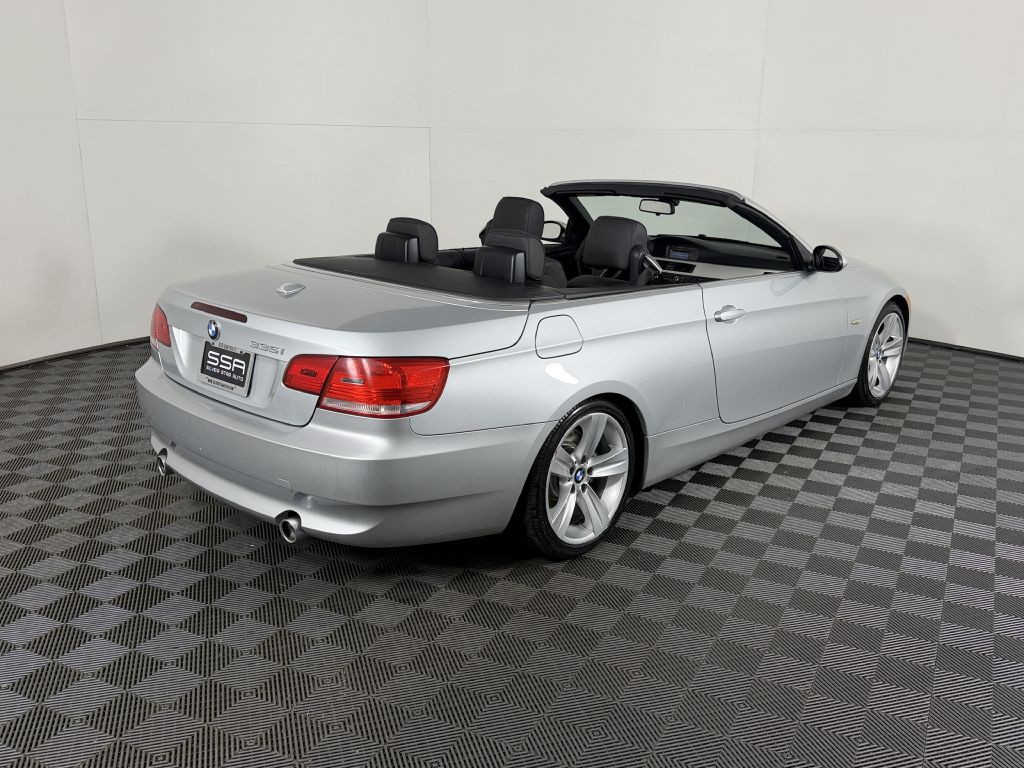 2008 BMW 3 Series Image 9