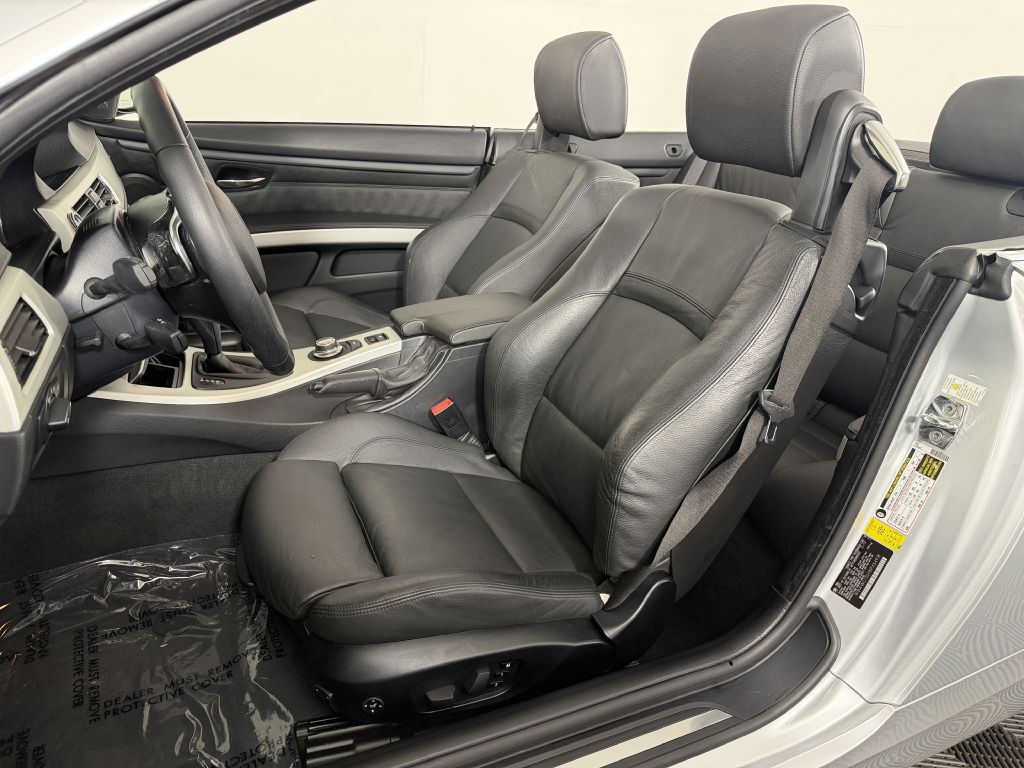 2008 BMW 3 Series Image 17