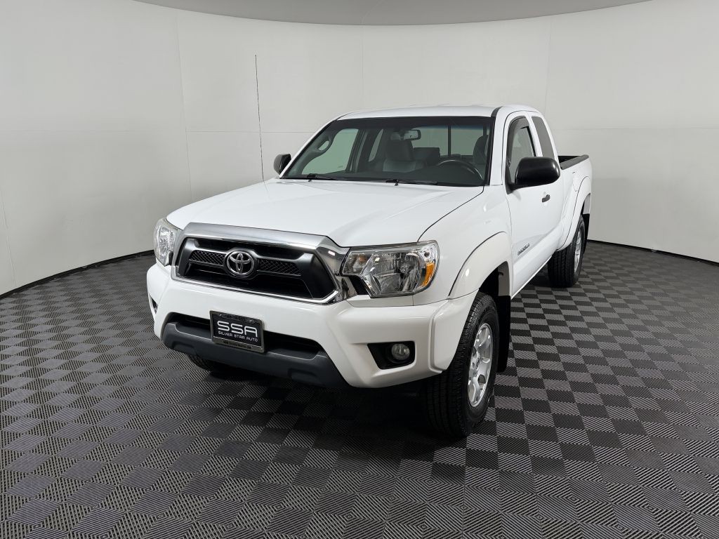2013 Toyota Tacoma Image 1