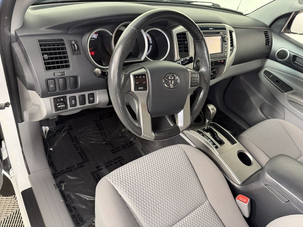 2013 Toyota Tacoma Image 11