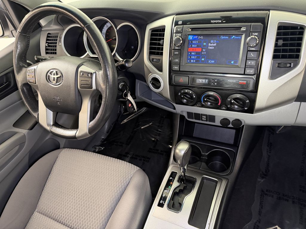 2013 Toyota Tacoma Image 13