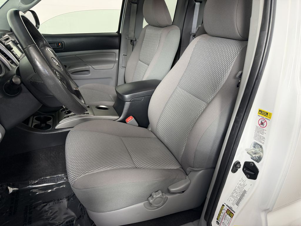 2013 Toyota Tacoma Image 18