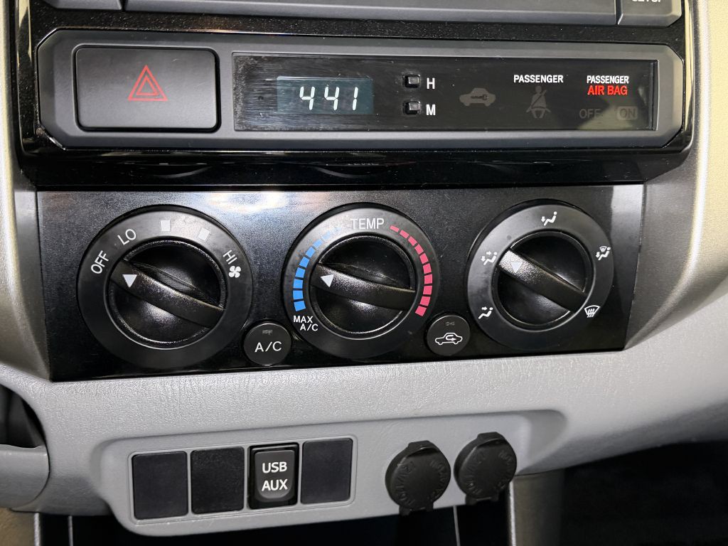 2013 Toyota Tacoma Image 33