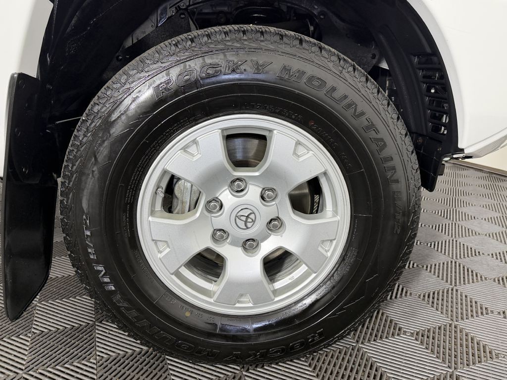 2013 Toyota Tacoma Image 34