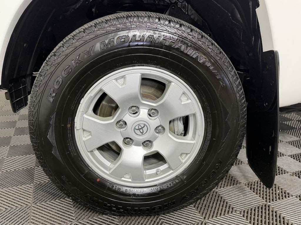 2013 Toyota Tacoma Image 37