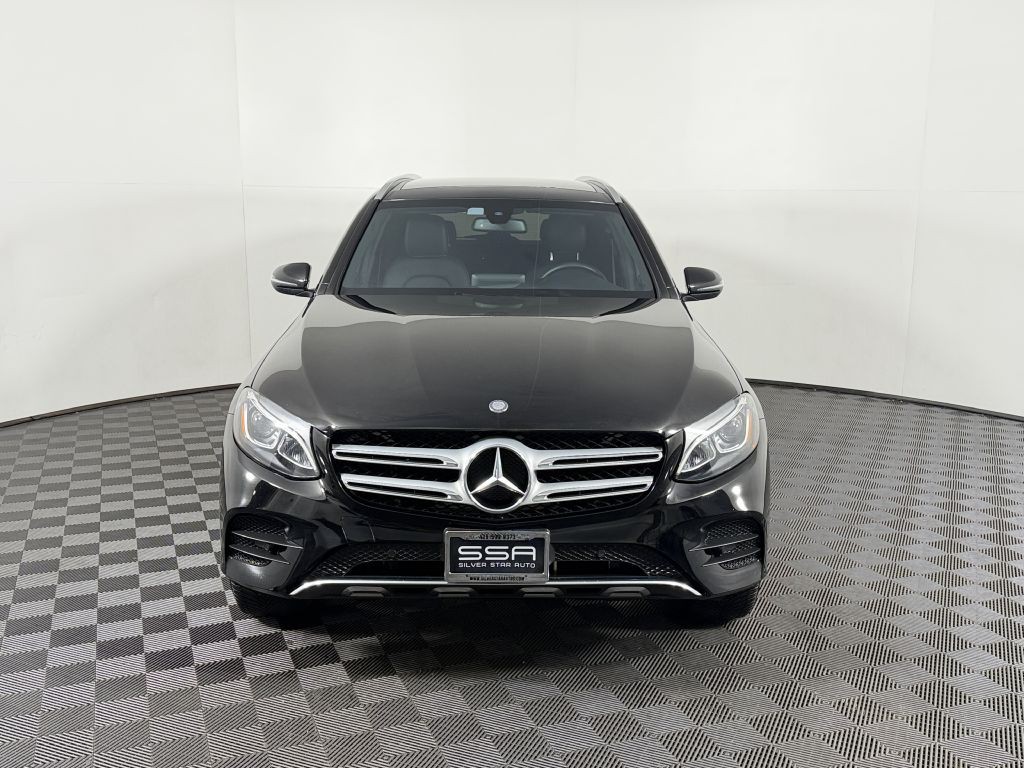 2017 Mercedes-Benz GLC-Class Image 2