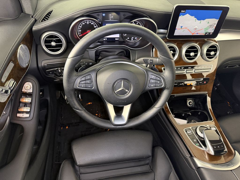 2017 Mercedes-Benz GLC-Class Image 15