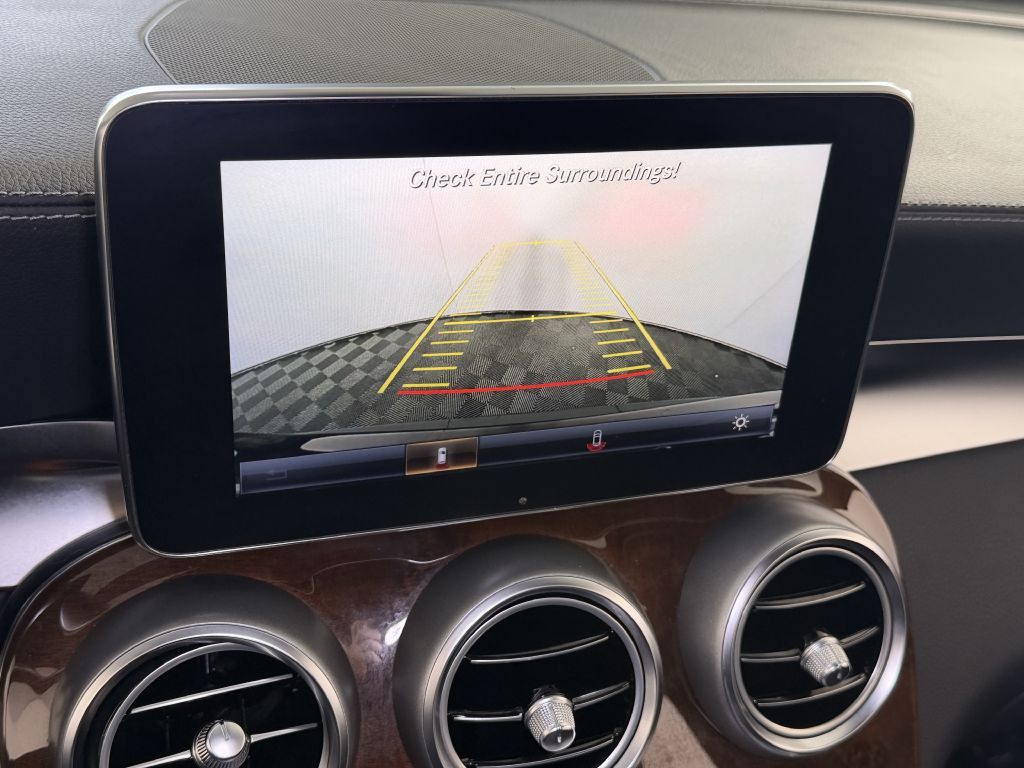 2017 Mercedes-Benz GLC-Class Image 34