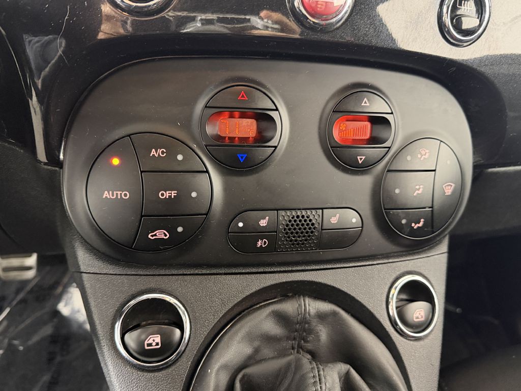 2013 FIAT 500 Image 23