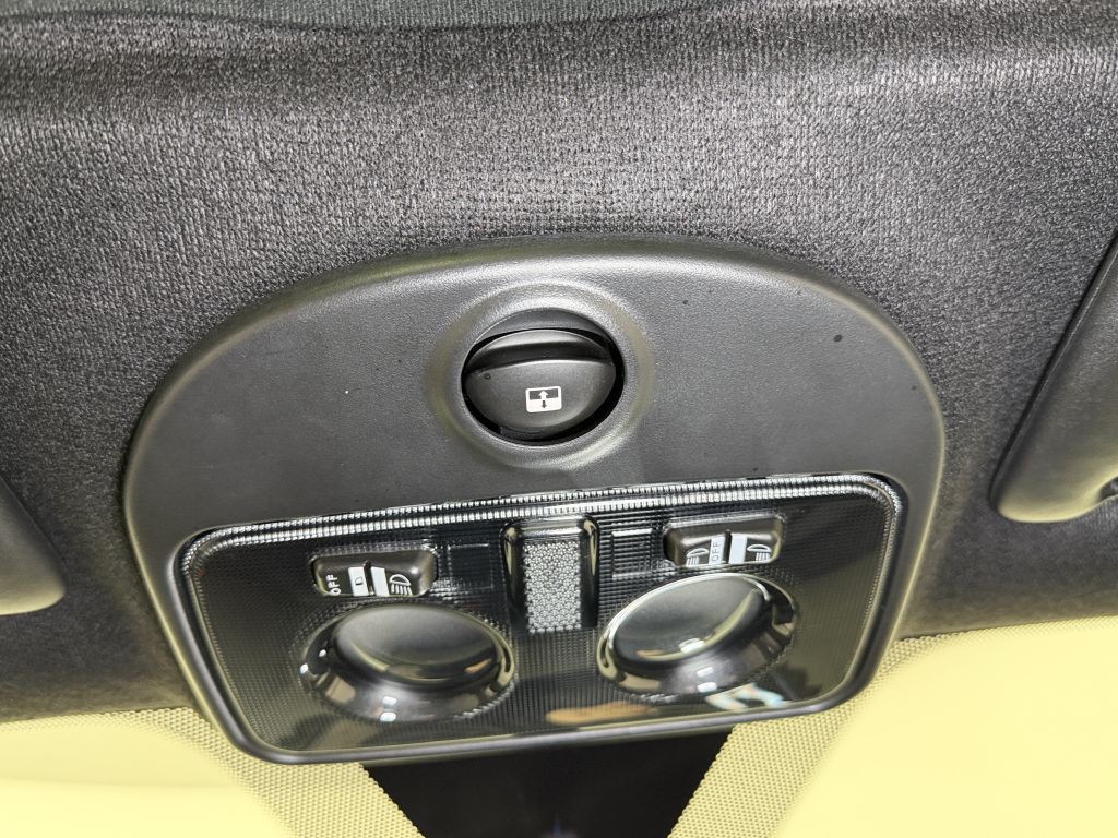 2013 FIAT 500 Image 27