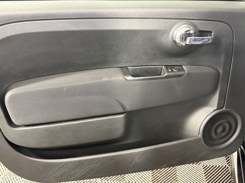 2013 FIAT 500 Image 33