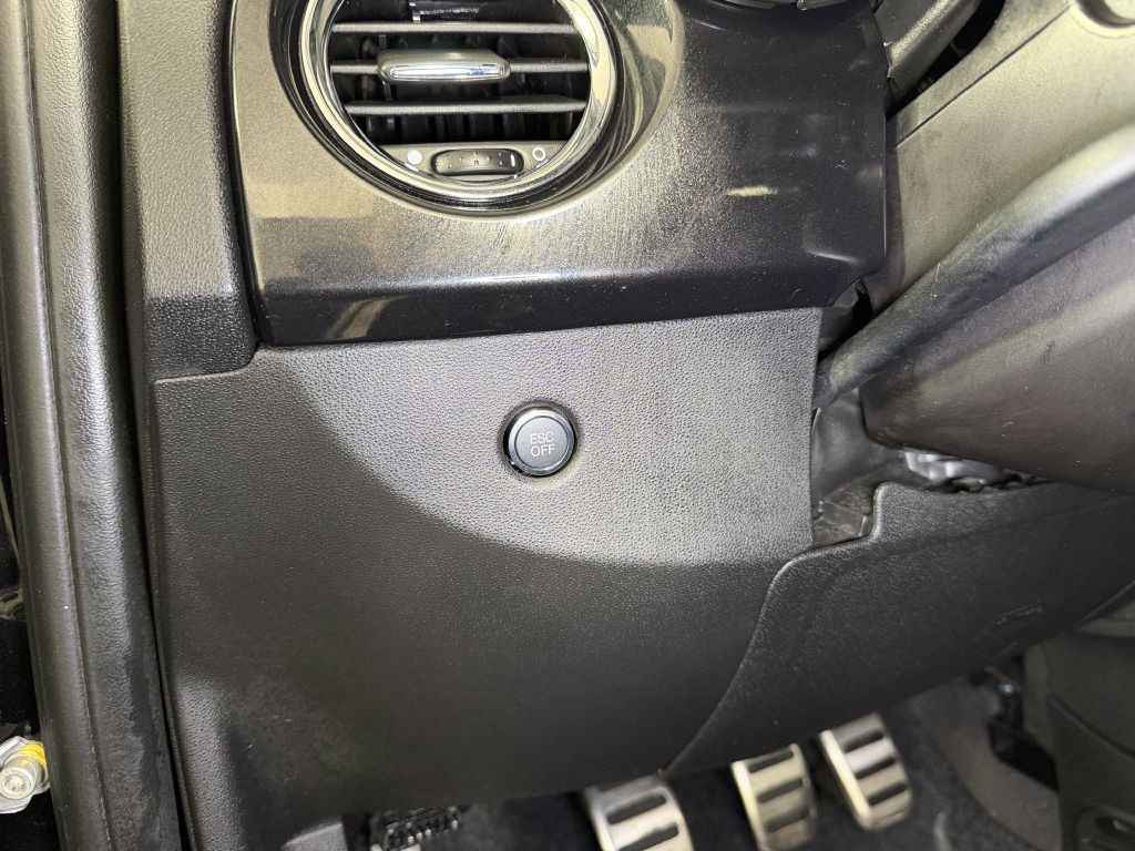 2013 FIAT 500 Image 35