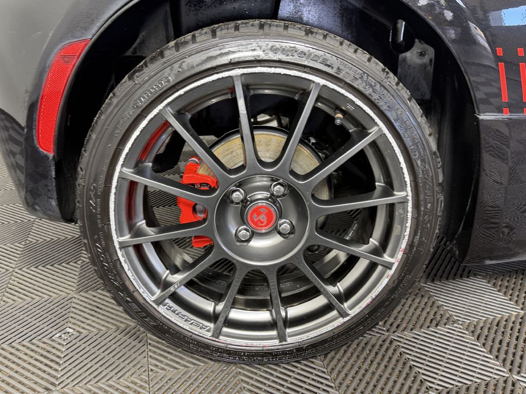 2013 FIAT 500 Image 36