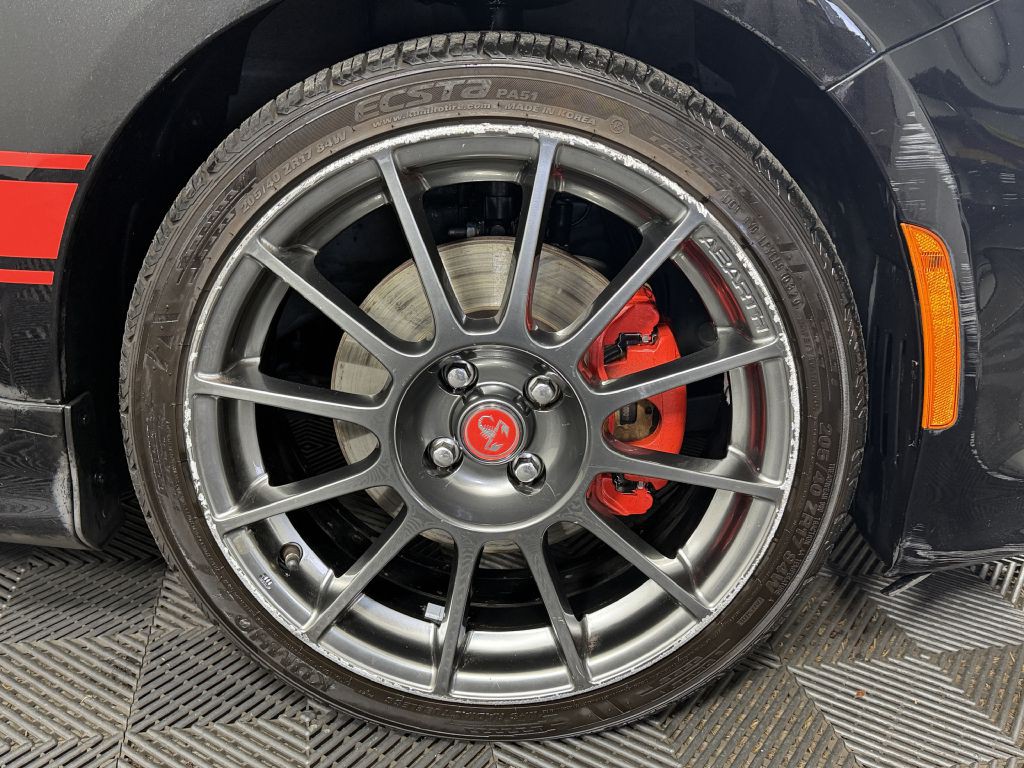 2013 FIAT 500 Image 39