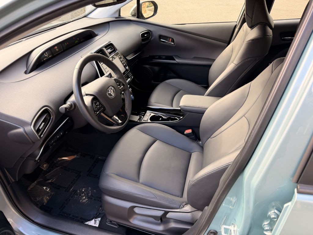 2021 Toyota Prius Image 14