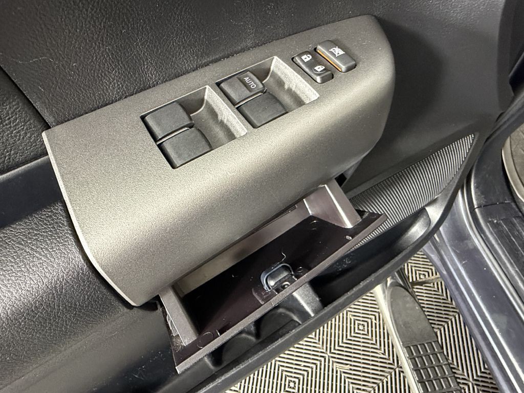 2010 Toyota Tundra Image 32