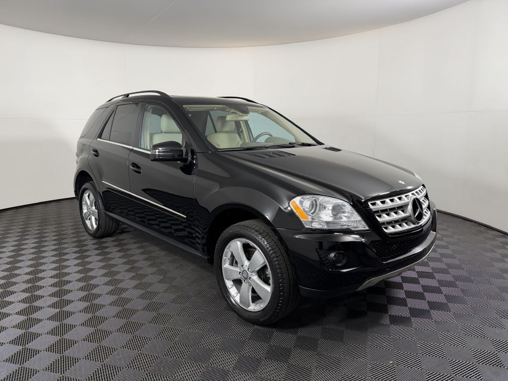 2011 Mercedes-Benz M-Class Image 4