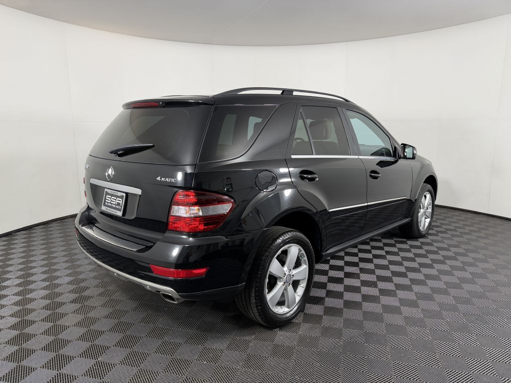 2011 Mercedes-Benz M-Class Image 6