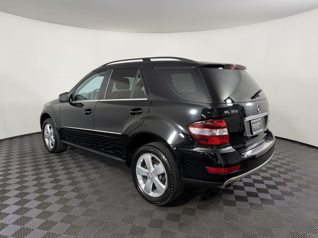 2011 Mercedes-Benz M-Class Image 10