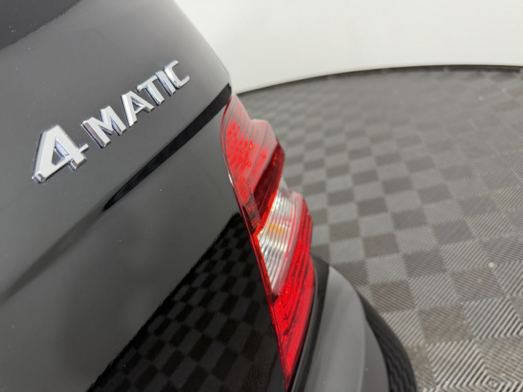2011 Mercedes-Benz M-Class Image 14