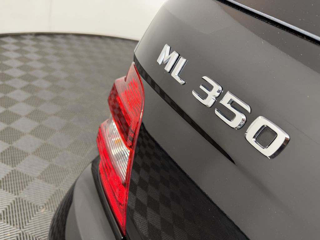2011 Mercedes-Benz M-Class Image 15