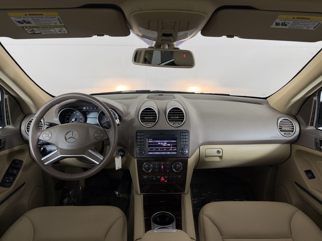 2011 Mercedes-Benz M-Class Image 16