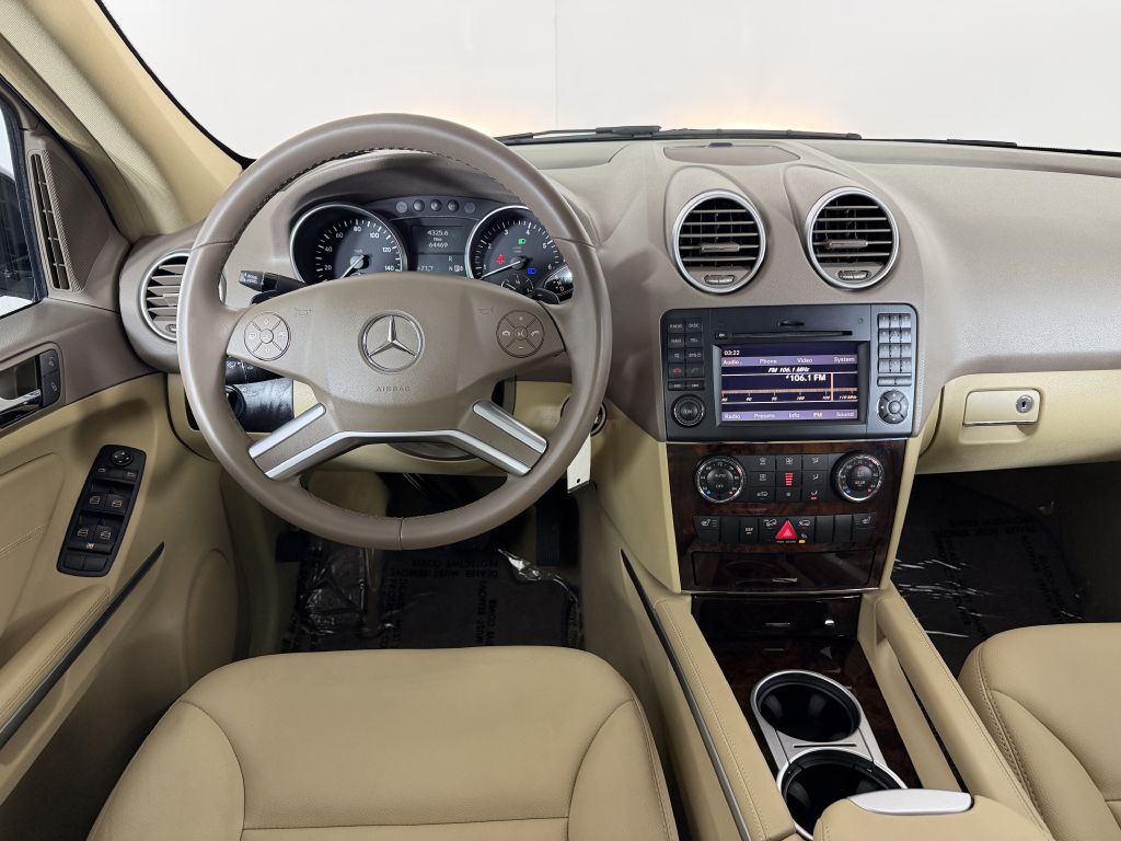 2011 Mercedes-Benz M-Class Image 17