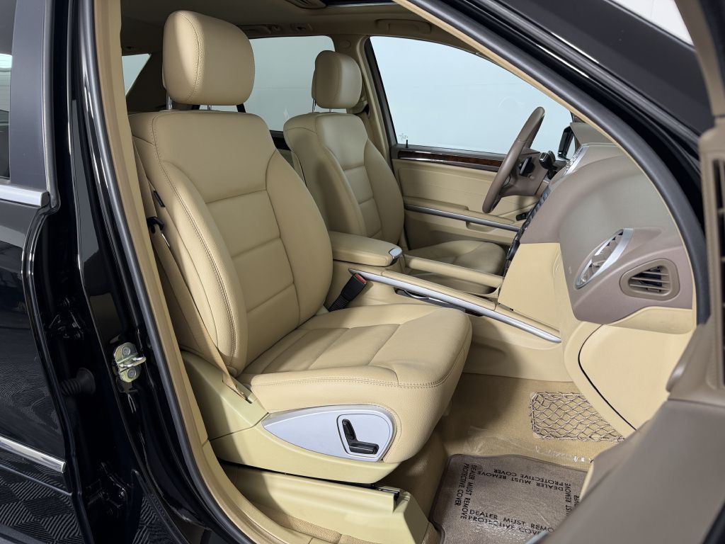 2011 Mercedes-Benz M-Class Image 22