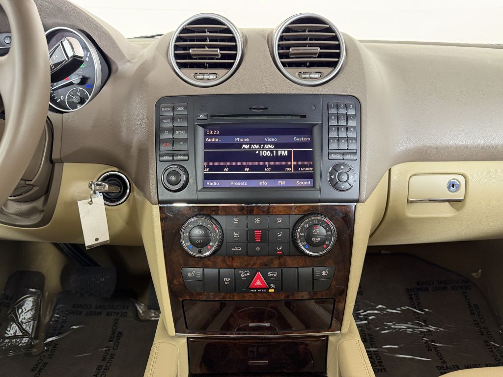 2011 Mercedes-Benz M-Class Image 27