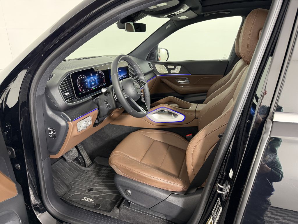 2025 Mercedes-Benz GLE-Class Image 16