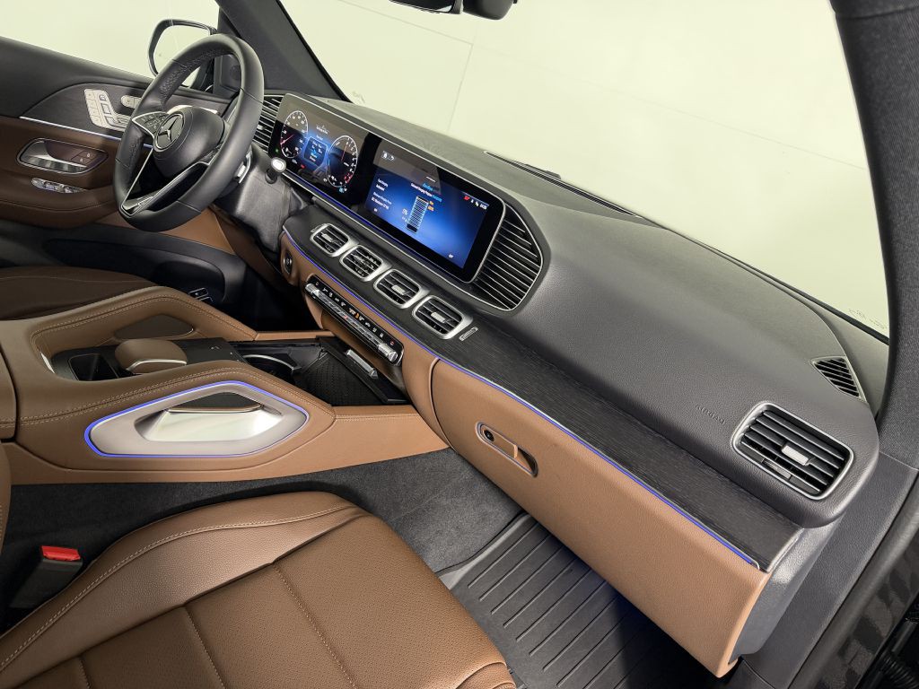 2025 Mercedes-Benz GLE-Class Image 22