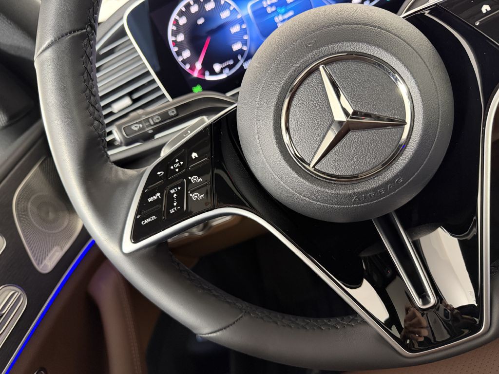 2025 Mercedes-Benz GLE-Class Image 35
