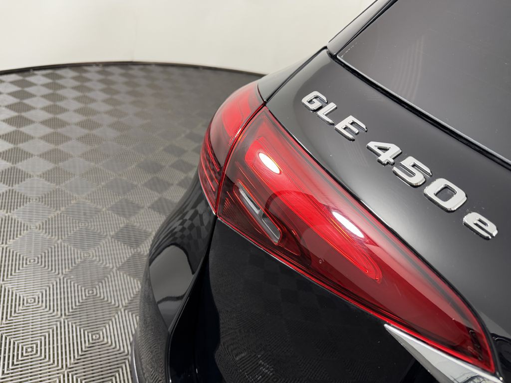 2025 Mercedes-Benz GLE-Class Image 41
