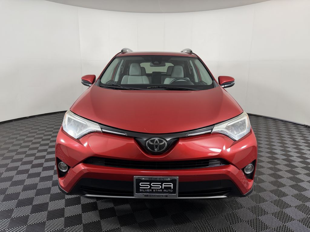2017 Toyota Rav4 Image 2