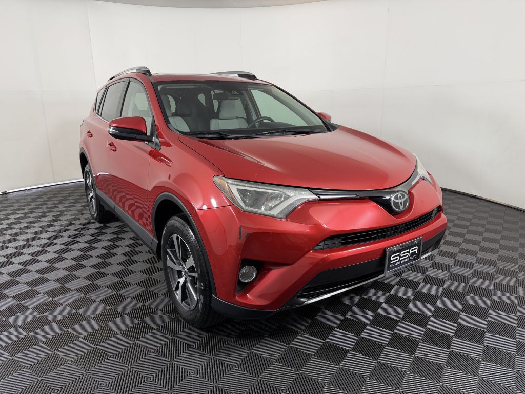 2017 Toyota Rav4 Image 3