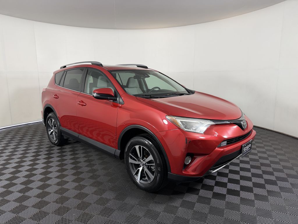 2017 Toyota Rav4 Image 4