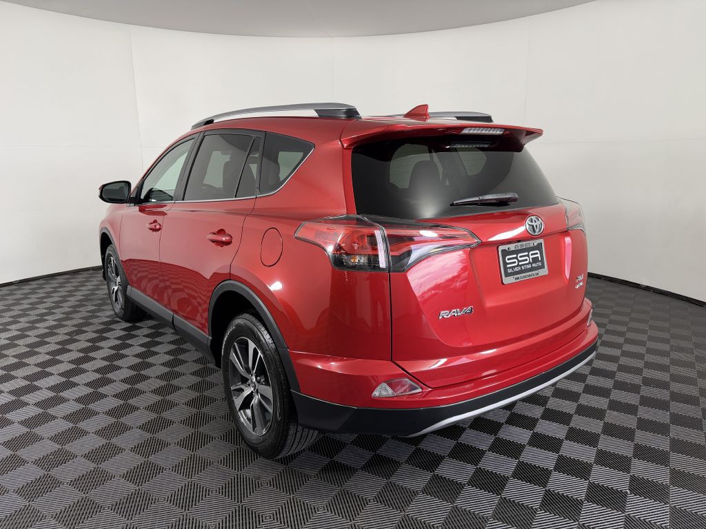 2017 Toyota Rav4 Image 10