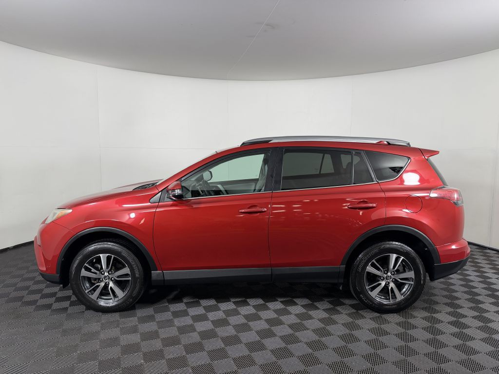2017 Toyota Rav4 Image 12