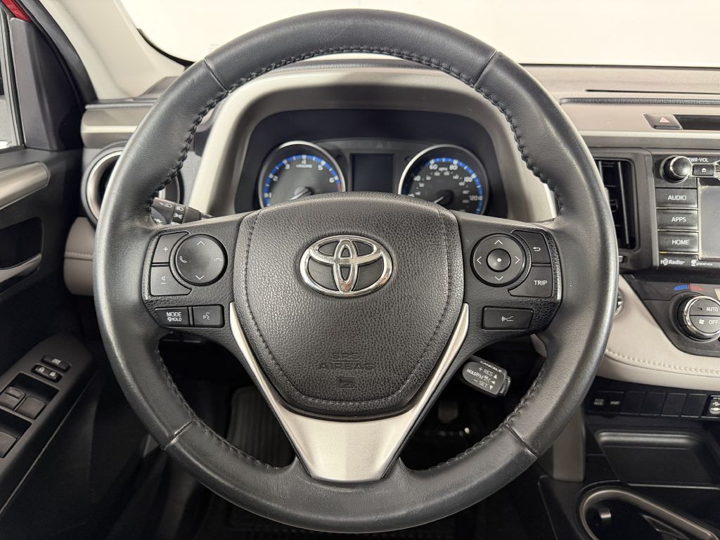 2017 Toyota Rav4 Image 16