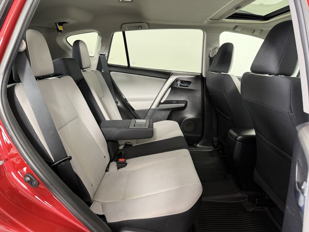 2017 Toyota Rav4 Image 22