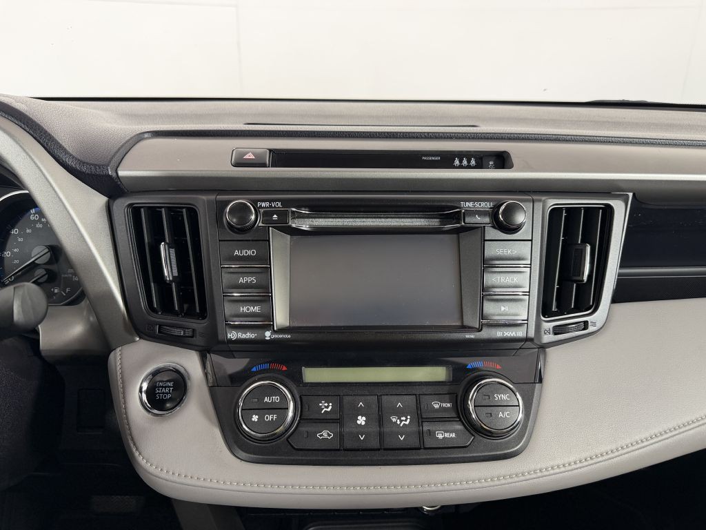 2017 Toyota Rav4 Image 28