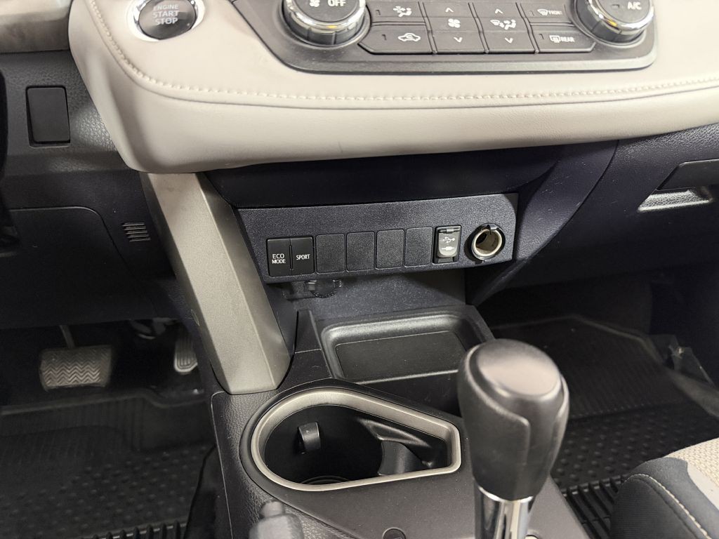 2017 Toyota Rav4 Image 29