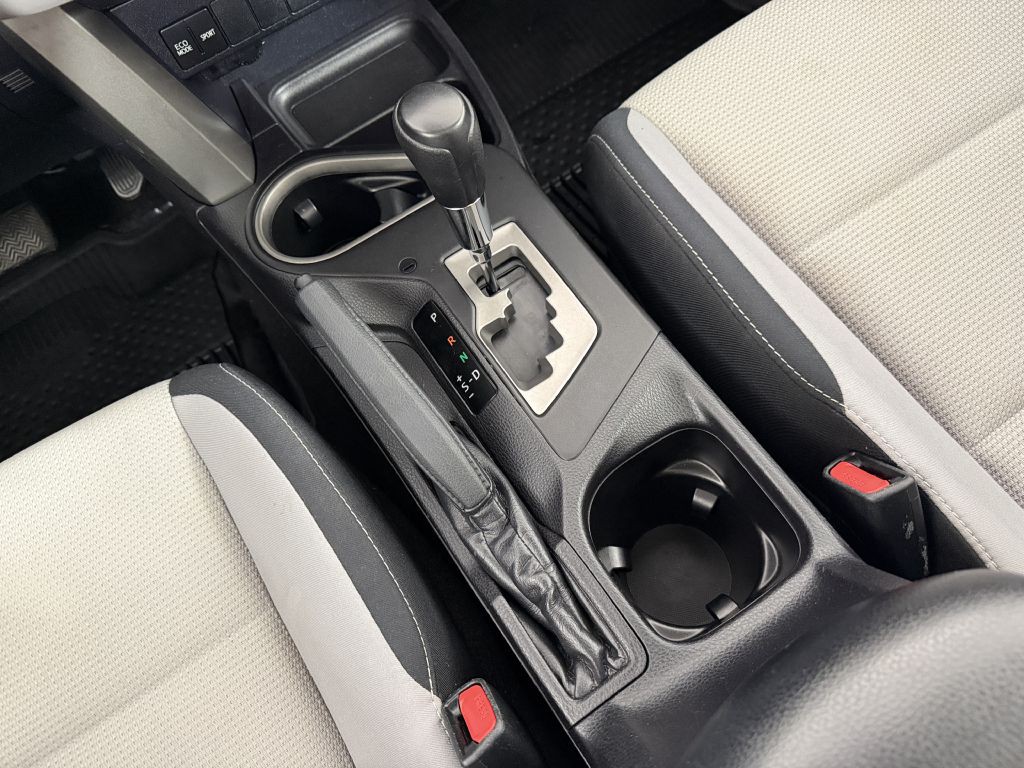 2017 Toyota Rav4 Image 30