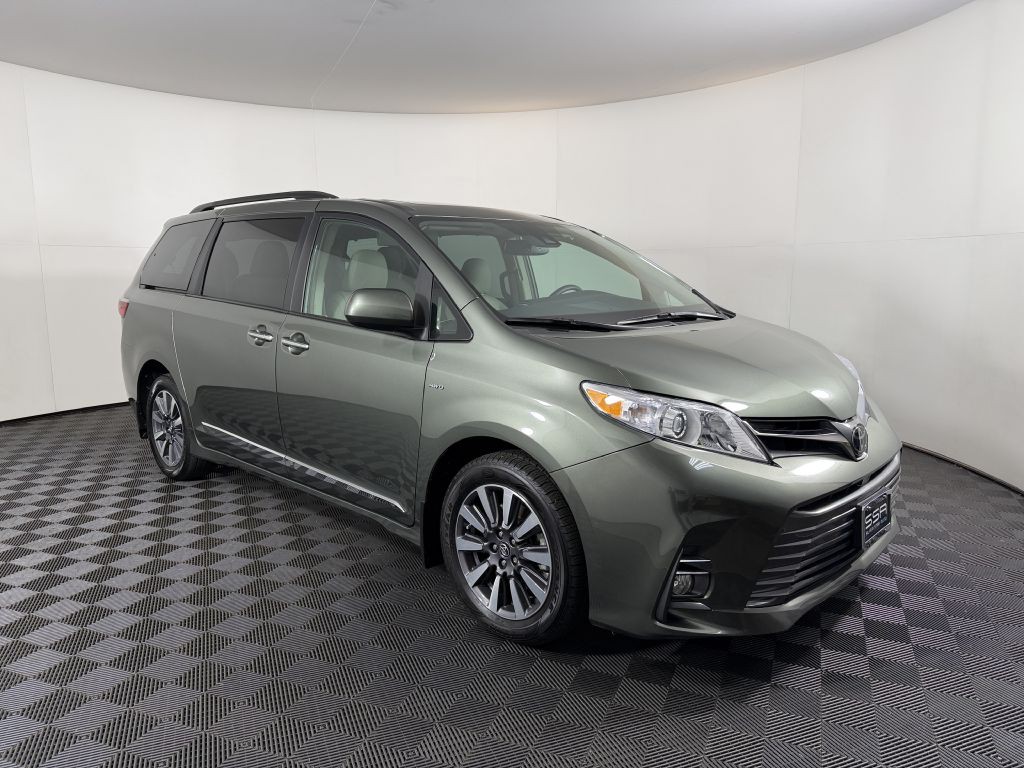 2018 Toyota Sienna Image 4