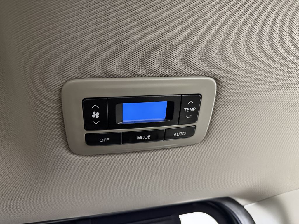 2018 Toyota Sienna Image 46