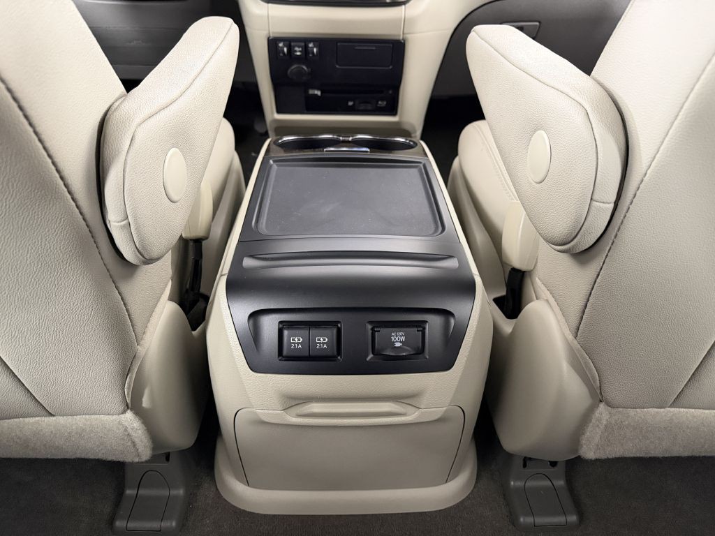 2018 Toyota Sienna Image 48