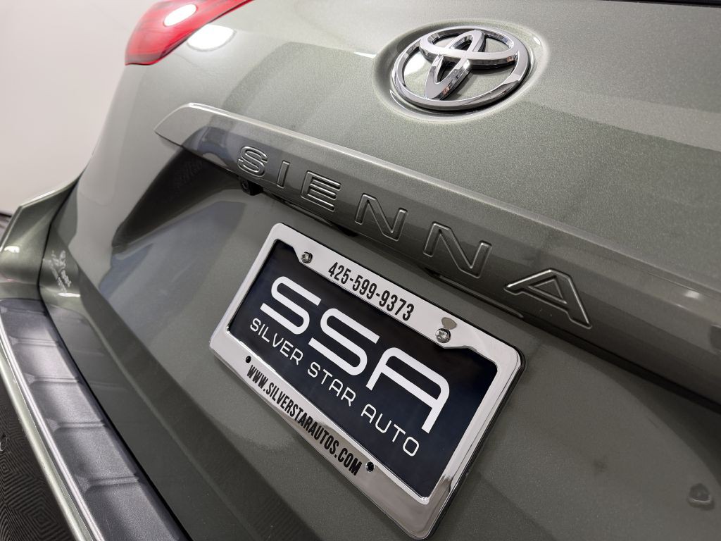 2018 Toyota Sienna Image 51