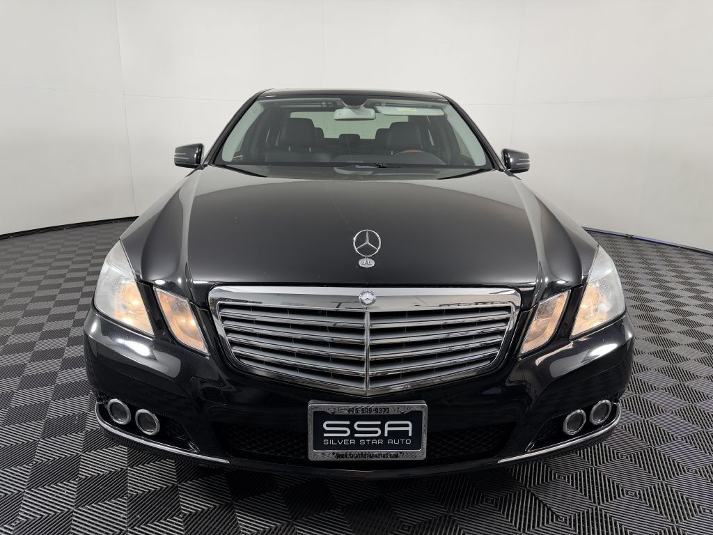 2011 Mercedes-Benz E-Class Image 2