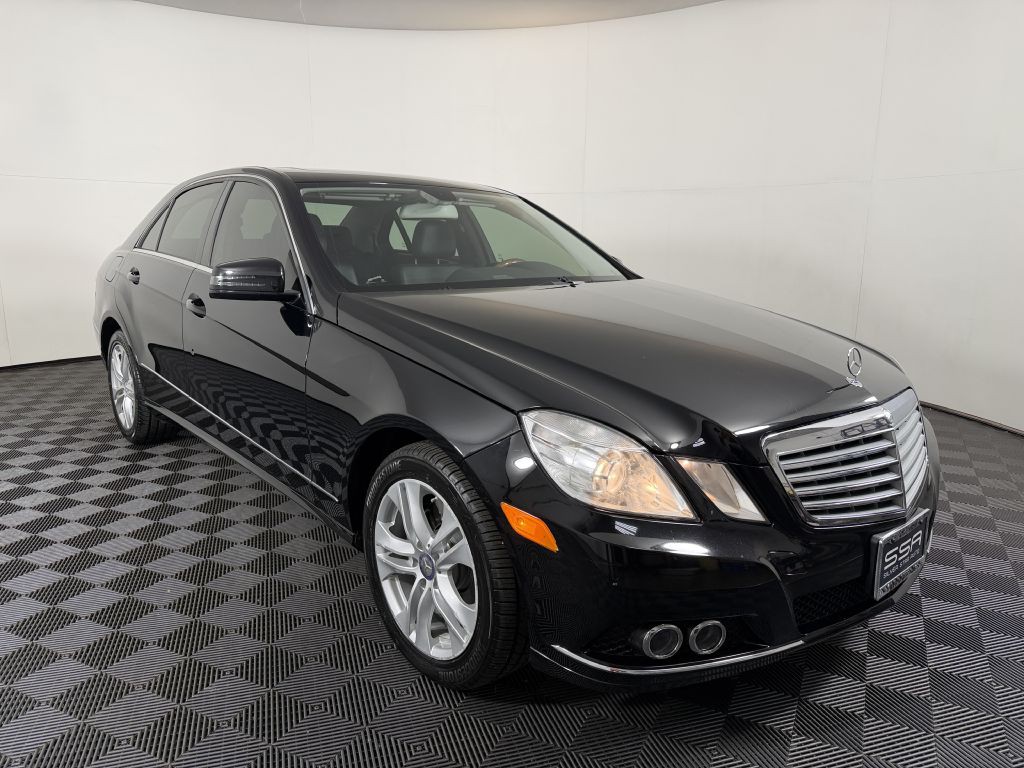 2011 Mercedes-Benz E-Class Image 4